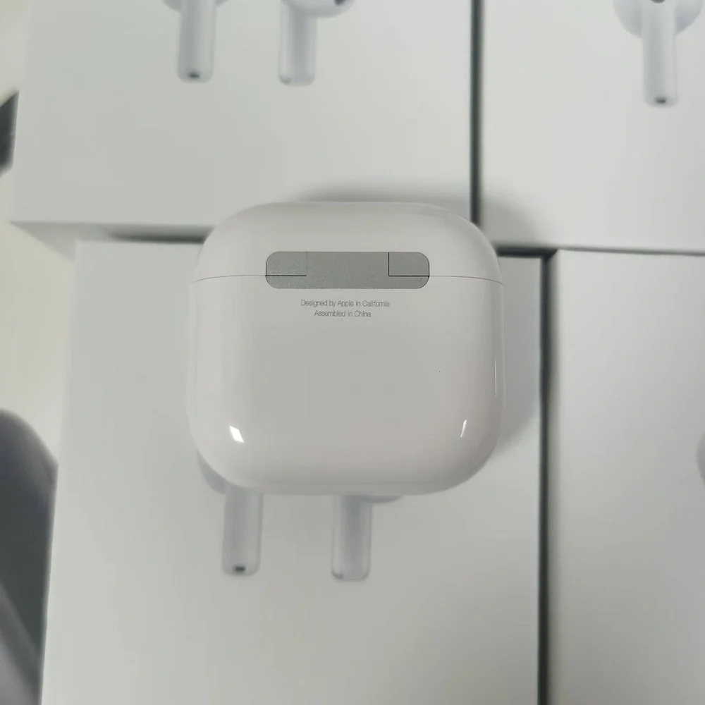 Wireless Earbuds with Charging Case - White